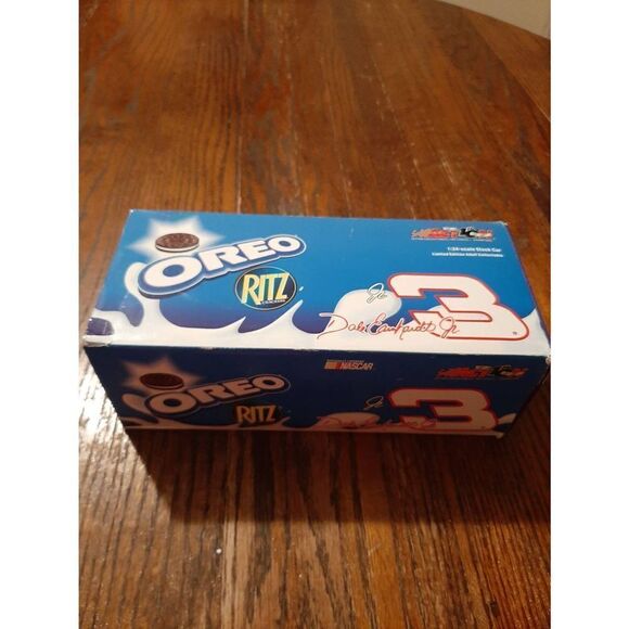 Vintage Action Collectible Dale Earnhardt Jr Oreo Ritz 2002 Die Cast Nascar 1:24 - Picture 6 of 8